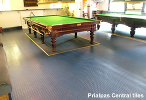 Prialpas Central round studded rubber tiles